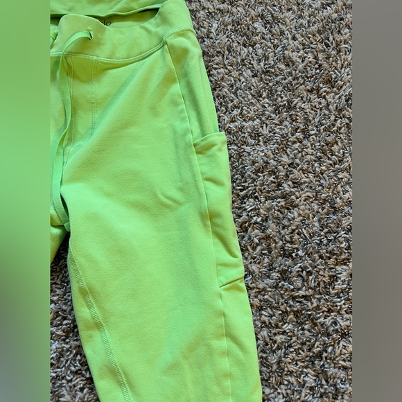 Alo Workout Set - Picture 5 of 8